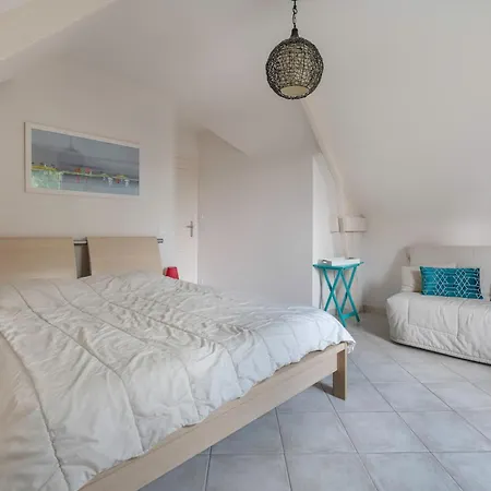 Grande Maison Familiale Avec Piscine Et Jardin * Mesquer