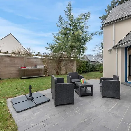 Nyaraló Grande Maison Familiale Avec Piscine Et Jardin *