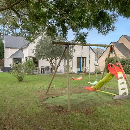 Grande Maison Familiale Avec Piscine Et Jardin Holiday home