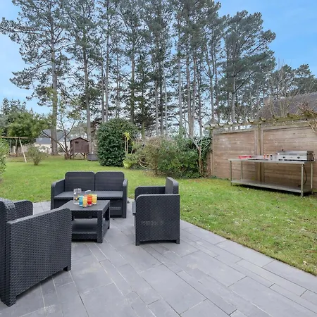 Grande Maison Familiale Avec Piscine Et Jardin Holiday home Mesquer