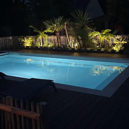 Holiday home Grande Maison Familiale Avec Piscine Et Jardin