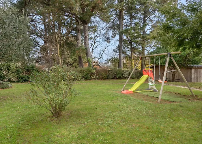 Nyaraló Grande Maison Familiale Avec Piscine Et Jardin