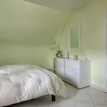 Grande Maison Familiale Avec Piscine Et Jardin Holiday home *