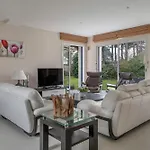 Grande Maison Familiale Avec Piscine Et Jardin Holiday home