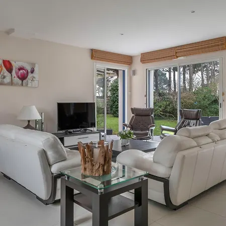 Grande Maison Familiale Avec Piscine Et Jardin בית נופש